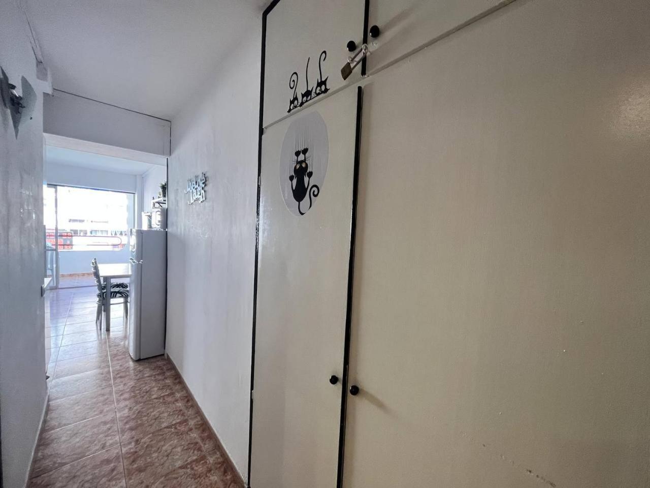 Estudio Con Tres Piscinas Comunitarias Y Pista De Tenis Roses Kültér fotó