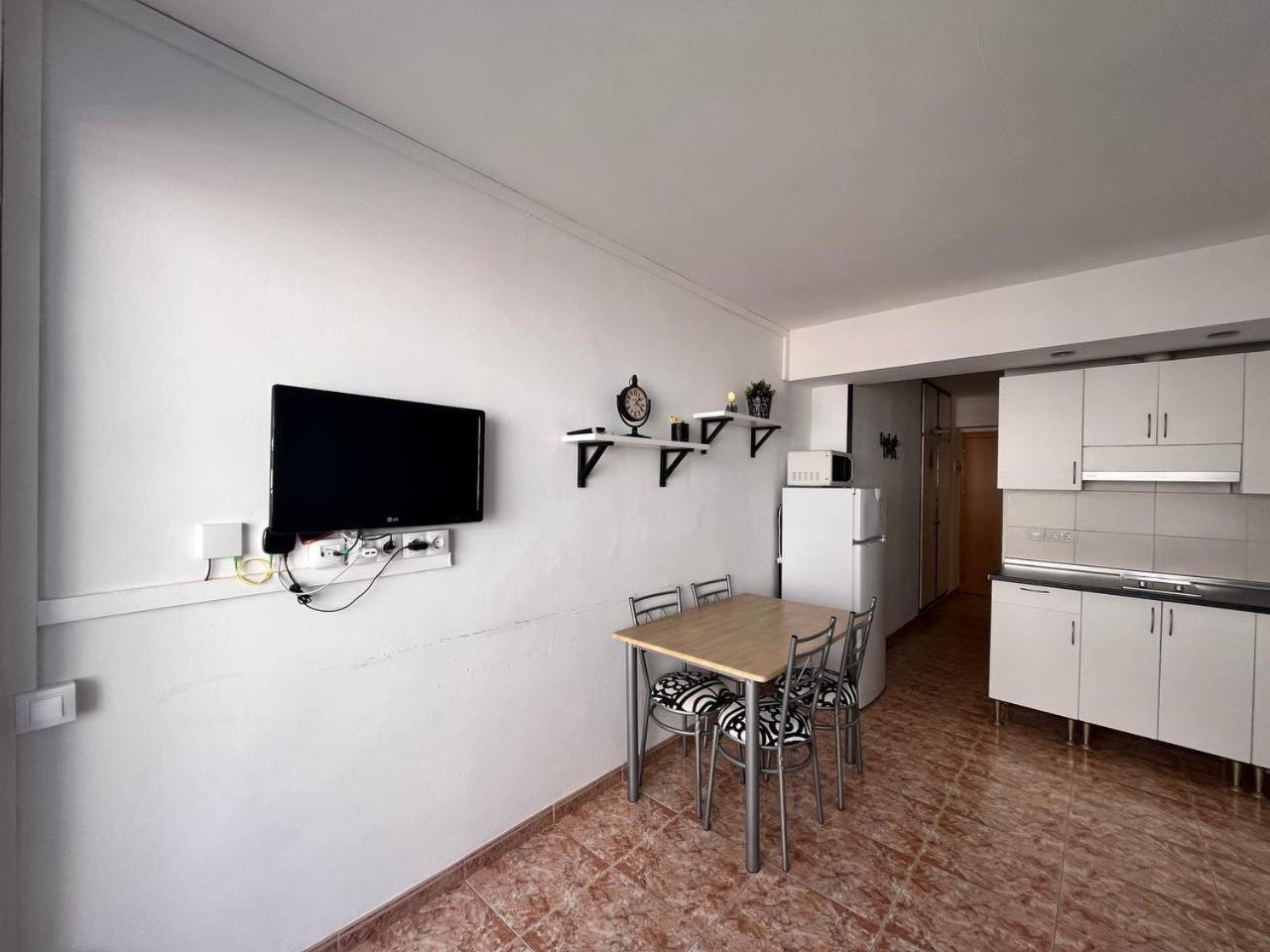 Estudio Con Tres Piscinas Comunitarias Y Pista De Tenis Roses Kültér fotó