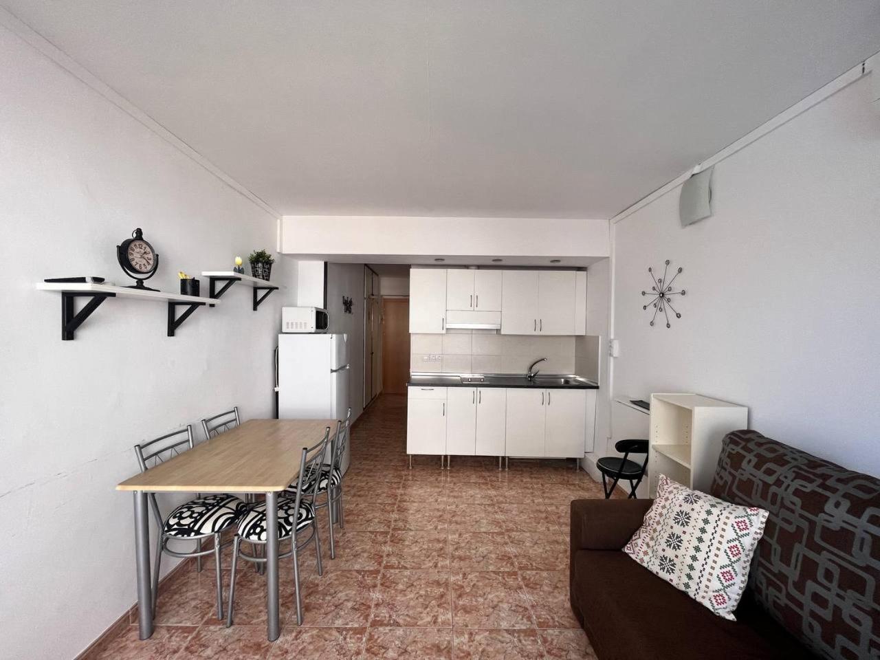 Estudio Con Tres Piscinas Comunitarias Y Pista De Tenis Roses Kültér fotó